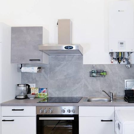 Apartamento Zentrale & Ruhige 2 Zimmer - 42M² Viena Exterior foto