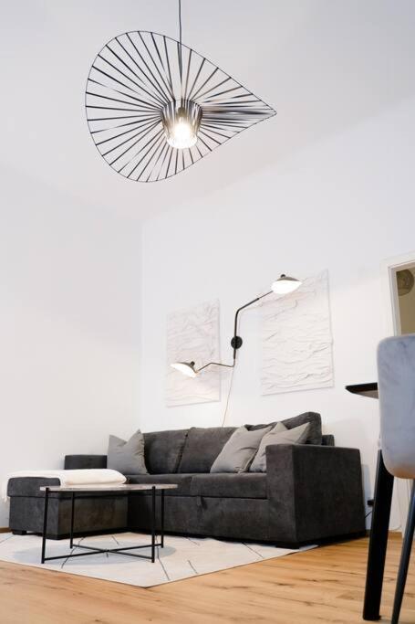 Apartamento Zentrale & Ruhige 2 Zimmer - 42M² Viena Exterior foto